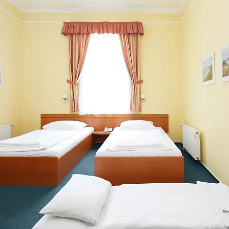 Ξενοδοχείο Nikolas 3*