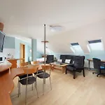 Nikolas Otel 3*