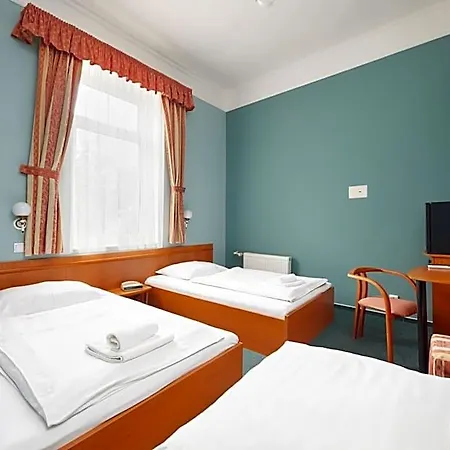 Nikolas Hotel