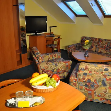 Nikolas Hotel 3*